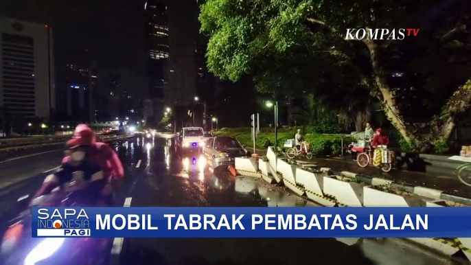 Mobil Tabrak Beton Pembatas Jalan di Sudirman, Penumpang Alami Luka Ringan