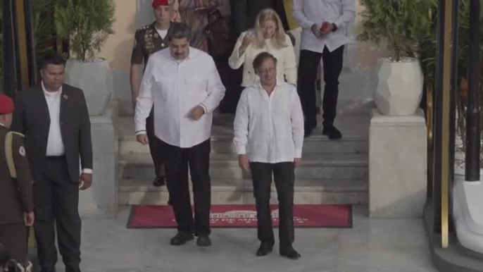 Los presidentes de Colombia y Venezuela se reúnen en Caracas