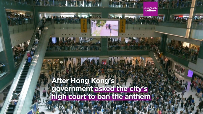 Thousands of Hong Kong citizens sing "Glory to Hong Kong" in huge show of solidarity