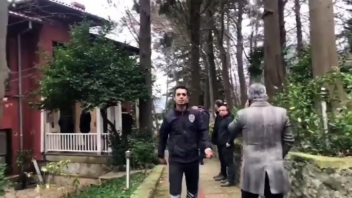 Boğaziçi Üniversitesi Mezunları Derneği polislerle boşaltılıyor!