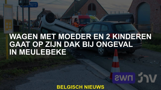 Auto met moeder en 2 kinderen gaan op zijn dak bij het ongeluk in Meulebeke