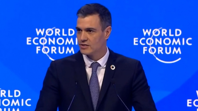 Pedro Sánchez en Davos: "¿Cómo pedimos a los ciudadanos que aguanten la inflación mientras hay empresas que pagan cero impuestos?"