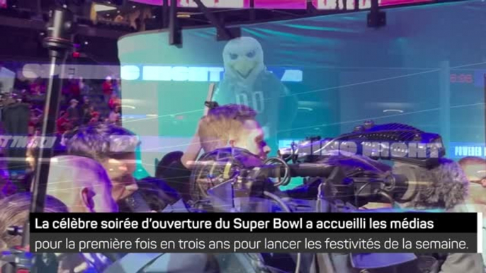 Super Bowl LVII - Mahomes, les médias et d'autres profitent de la soirée d'ouverture du Super Bowl