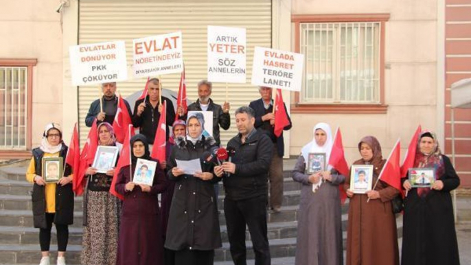 AYM'NİN HDP KARARINA EVLAT NÖBETİNDEKİ AİLELERDEN TEPKİ