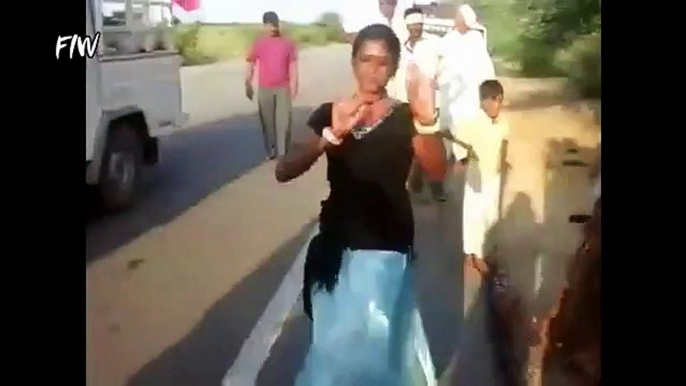 Comedy Funny Video Whatsapp Compalation 2016, Pranks, Fails, Dance Indian (Funny)