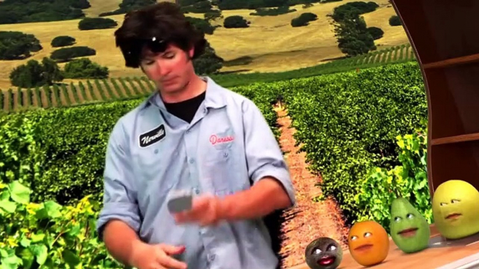 The High Fructose Adventures of Annoying Orange The High Fructose Adventures of Annoying Orange E013 – Escape from the Planet of the Grapes of Wrath!