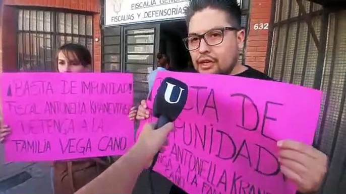 Inquilinos denuncian a la familia Vega Cano por incumplimiento de contrato y amenazas