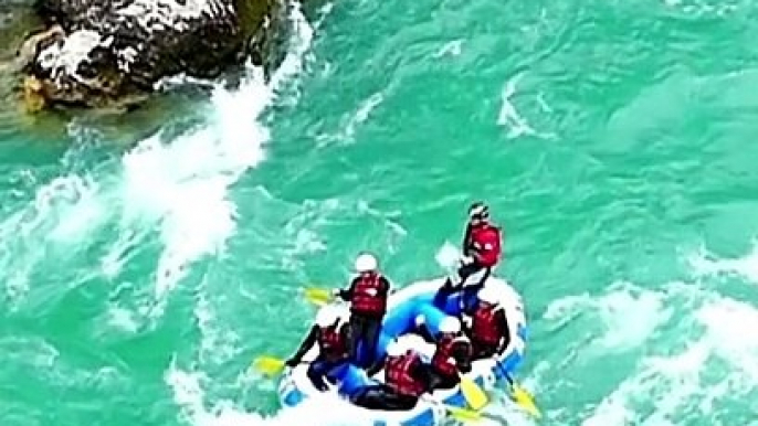 Gorgeous Places to go river rafting in india | Dive into the beauty of India's rivers with heart-pumping river rafting adventures!  | AeronFly | Travel with AeronFly| Flight Booking with AeronFly