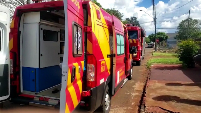 Homem tem lesões graves após sofrer queda durante obra no Esmeralda