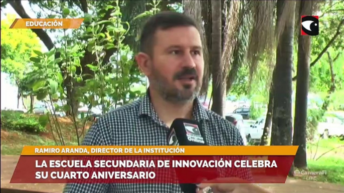 La escuela secundaria de innovación celebra su cuarto aniversario