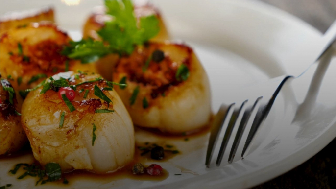 Everything You Need to Know About Buying and Cooking Scallops