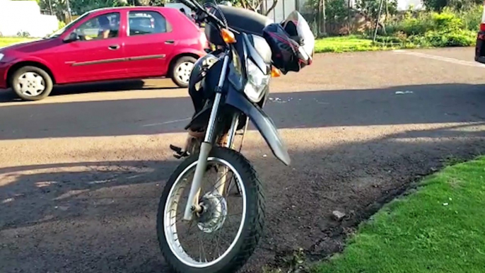 Motociclista é socorrido pelo Siate após acidente com carro