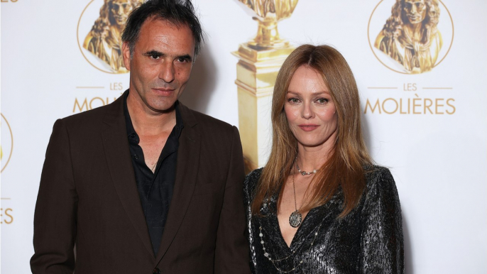 GALA VIDÉO - “Nous redoutions…” : Vanessa Paradis, cette difficulté rencontrée avec son mari Samuel Benchetrit