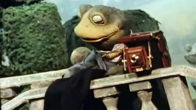 The Wind in the Willows The Wind in the Willows E015 – Toad, Photographer