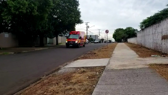 Menino sofre luxação no tornozelo ao sofrer queda no Colégio do Consolata