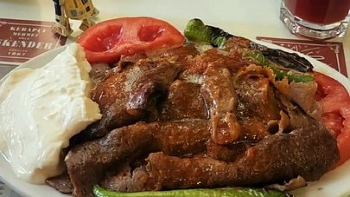 How the famous Iskender Kebab in Bursa is served