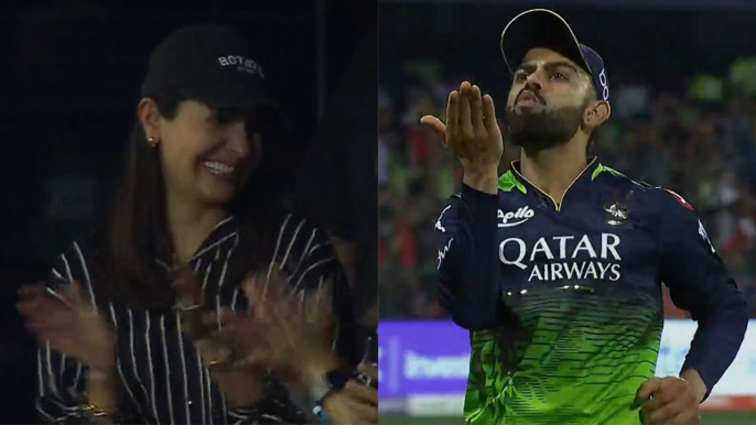 Anushka Sharma को Virat Kohli ने भरे Stadium में किया Flying Kiss, Photos हुए Viral! FilmiBeat