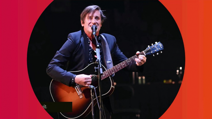 Jacques Dutronc célèbre ses 80 ans : son fils Thomas Dutronc fait une magnifique déclaration d'amour "à son papounet adoré"