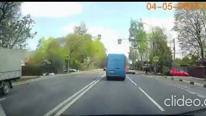 Un chauffeur de camion qui évite le pire de justesse