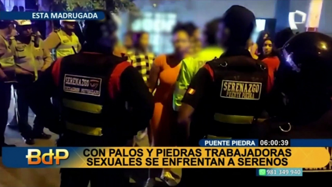 Con palos y piedras: Trabajadoras sexuales se enfrentan a policías y serenos en Puente Piedra