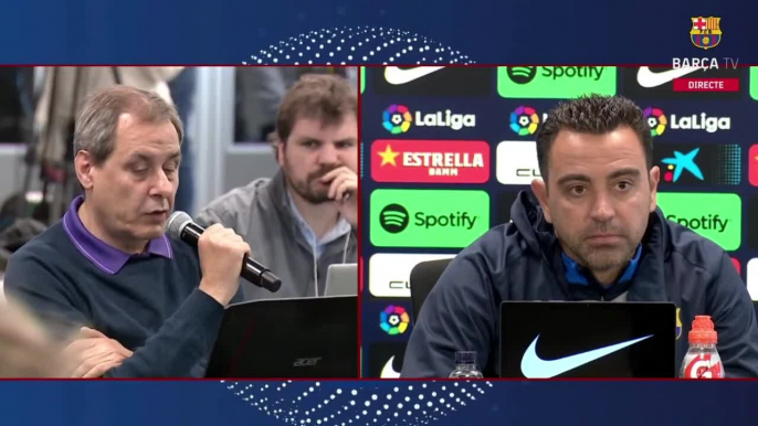 Xavi sobre el recambio de Busquets: ¿recado a la operación Neves-Mendes?