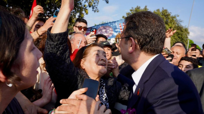 İmamoğlu: Bu milletin vatan, bayrak ve Atatürk sevgisini bir Allah'ın kulunun ölçmeye gücü yetmez