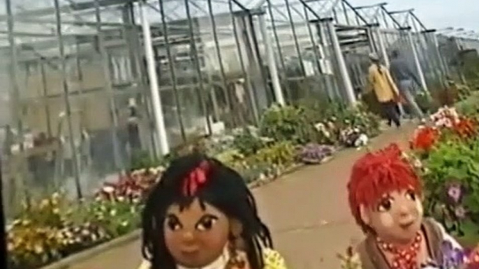 Rosie and Jim Rosie and Jim S03 E007 Flower Baskets