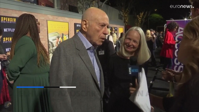 Elhunyt az Oscar-díjas Alan Arkin