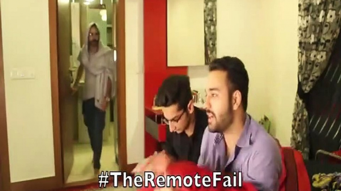 Remote Control Fail-Funny Videos-Funny Pranks-Funny Fails-WhatsApp videos- Videos-Funny Clips-Funny Compilations