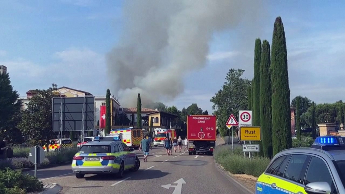 Brand im Europa-Park Rust - alle Besucher vom Gelände geleitet