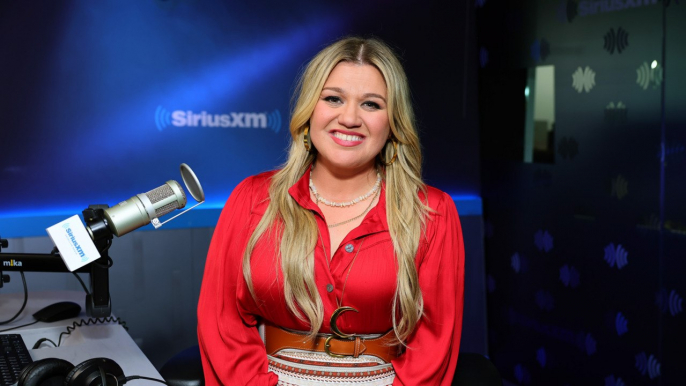 Kelly Clarkson Said She "Cried So Hard" She Couldn't Speak Amid Her Divorce from Brandon Blackstock