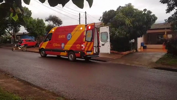 Idosa fica ferida ao sofrer queda em residência no Cascavel Velho