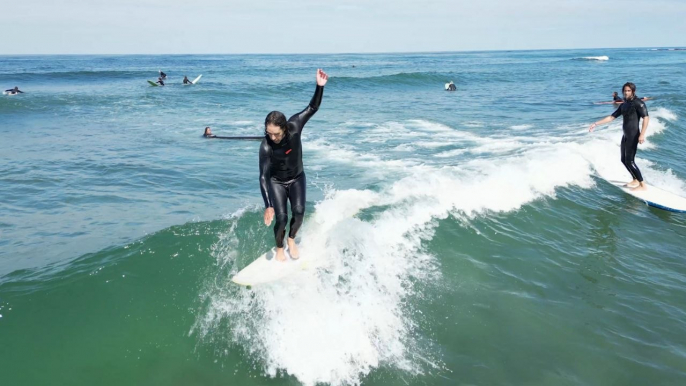 Man falls unexpectedly while surfing on a wave *Hilarious surfing fail*