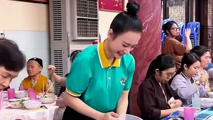 Sao Việt ăn chay trường: Angela Phương Trinh cơ bắp cuồn cuộn, ngày càng lực điền, Võ Hạ Trâm - Hồ Quỳnh Hương bung nốt cao hết nấc | Điện Ảnh Net