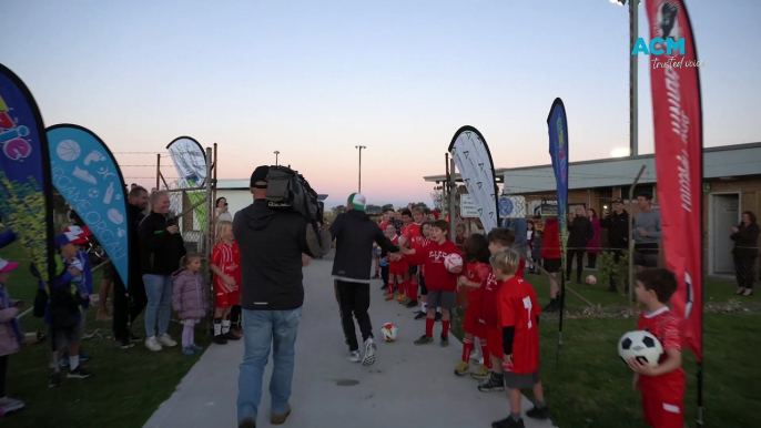 Ozzie did it! Inspirational dad dribbles a soccer ball from Canberra to Sydney