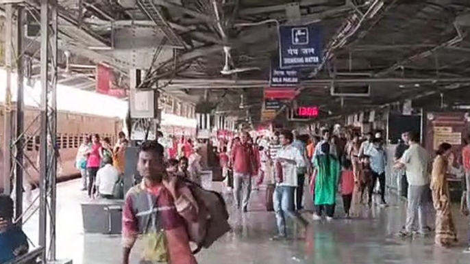 railway fourth line connectivity 19 trains canceled passengers have