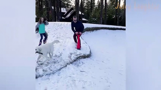 Sledding accident: a funny landing!