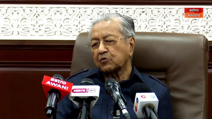 UMNO kena 'hijacked' orang yang punyai perjuangan berlainan - Tun Mkena 'hijacked' orang yang punyai perjuangan berlainan - Tun M