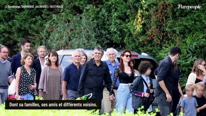 "Il nous emmenait faire des tours d'avion" : Obsèques de Gérard Leclerc, ces souvenirs qui refont surface après les obsèques