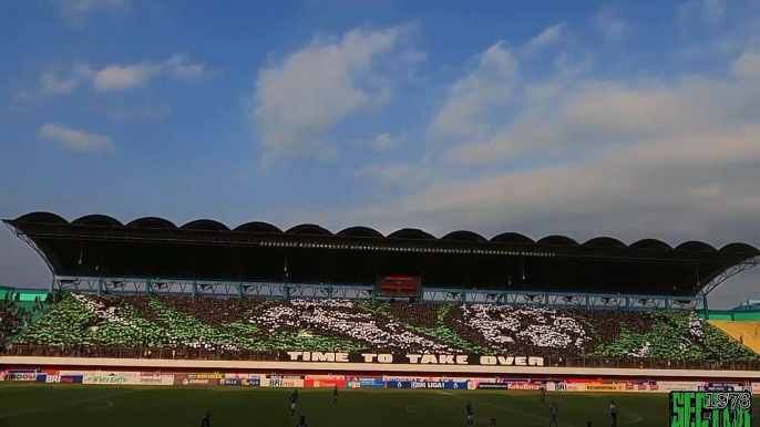 Coreography of Brigata Curvasud | PSS Sleman vs Persebaya