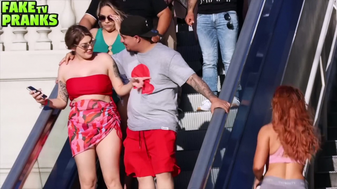 ESCALATOR PRANKS COUPLES REACTIONS