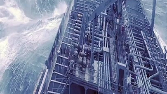 Terrifying Footage: Oil Tanker Battling Monstrous Storm at Sea