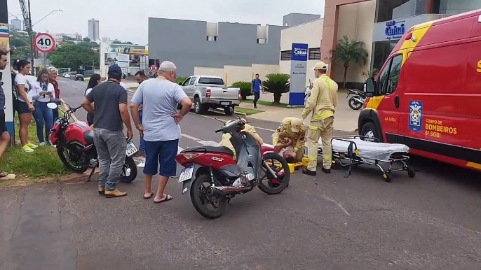 Acidente com duas motocicletas deixa condutores feridos próximo ao Lago Aratimbó