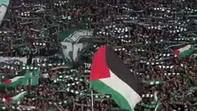 Raja Casablanca fans decorate the stadium stands with the Palestinian flag in the match against Moghreb Tetouan 08.10.2023