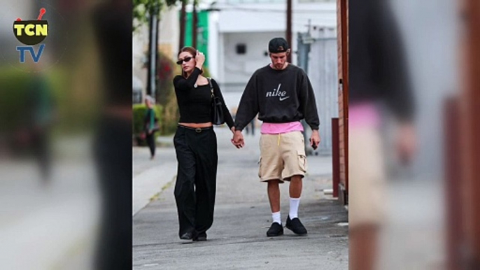 Justin and Hailey visiting a coffee shop in West Hollywood