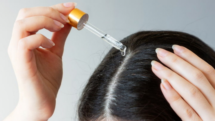 Everything You Should Know About Scalp Oils for a Dry, Itchy Scalp