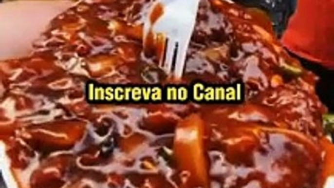 Risadas na Cozinha: Uma Odisseia Gastronômica pela Índia, Onde Cada Prato Conta sua Própria Piada!