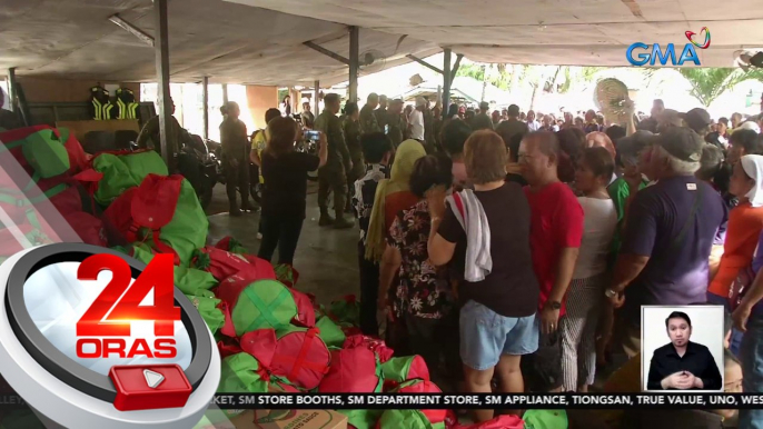 Ilang mangingisda sa Sarangani, kabilang sa tinulungan ng GMA Kapuso Foundation; nagpa-feeding program din | 24 Oras