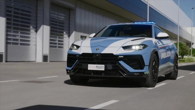 Lamborghini Urus Performante entra in servizio nella Polizia di Stato