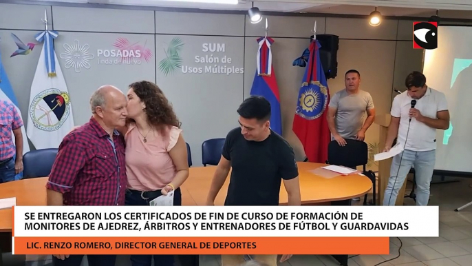 Posadas Se entregaron los certificados de fin de curso de formación de monitores de ajedrez, árbitros y entrenadores de fútbol y guardavidas